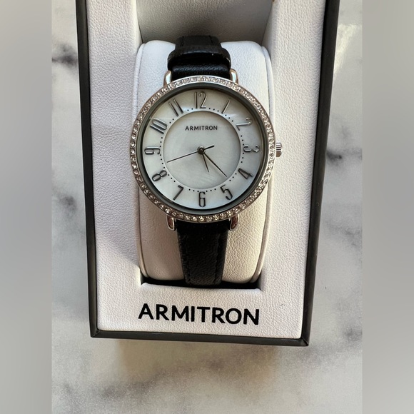 Armitron | Crystal Watch - Picture 4 of 4
